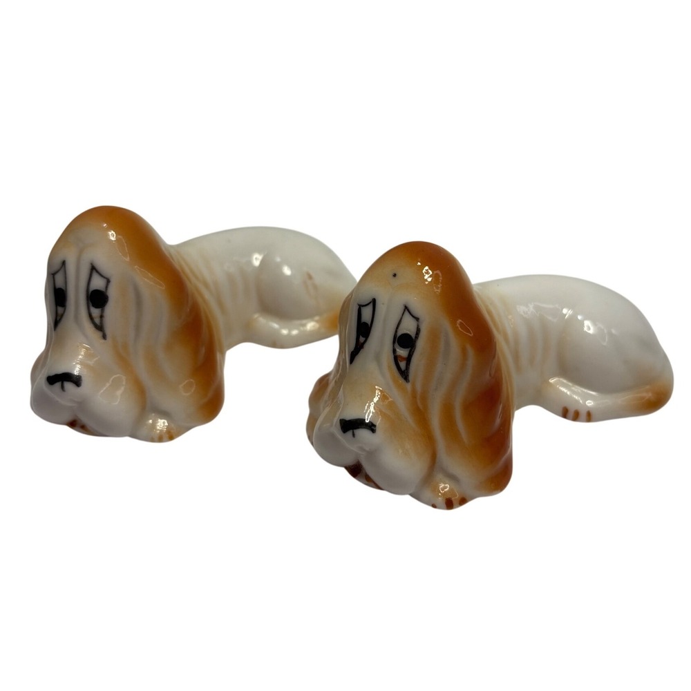 Basset Hound Dog Figurines Bone China Set of 2 White Tan Glazed Taiwan Vintage